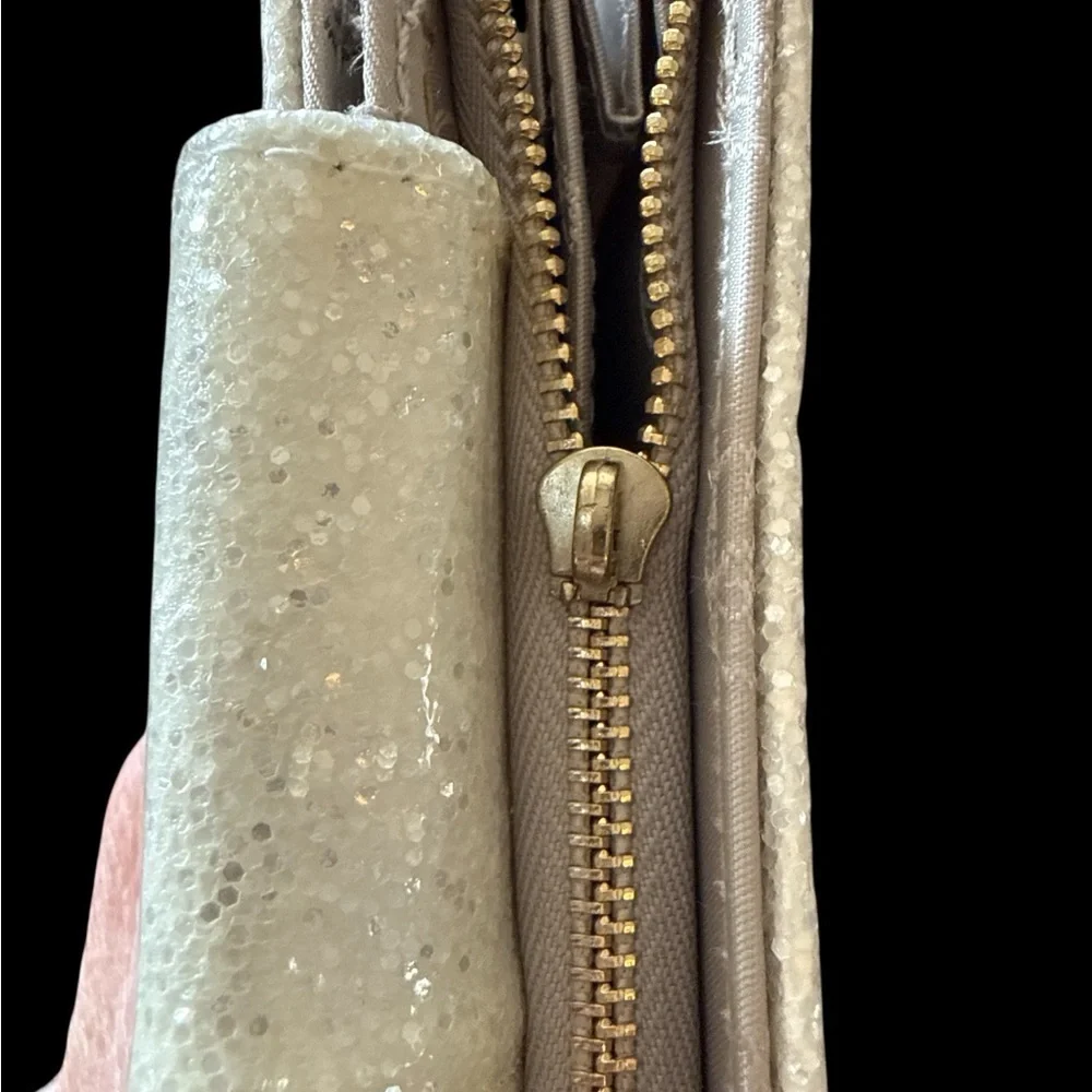 Adrienne Vittadini Studio Glitter Wallet | Champagne Beige | Compact Bifold